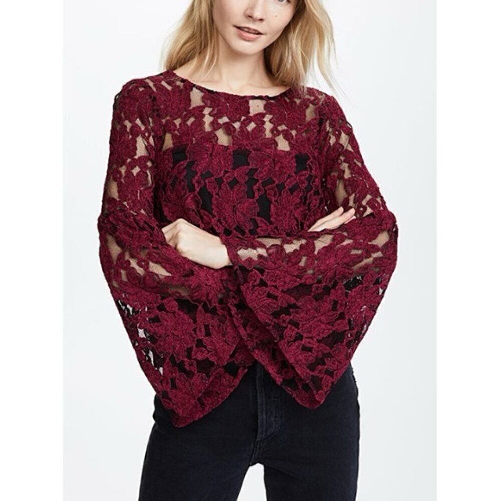 Cupcakes & Cashmere Red Black Lace Boho Bell Sleeve Top Blouse Small EUC Nylon